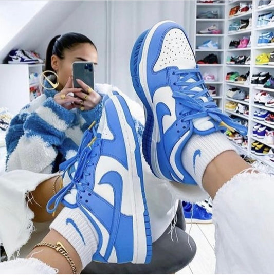 Nike Dunk azul y blancas